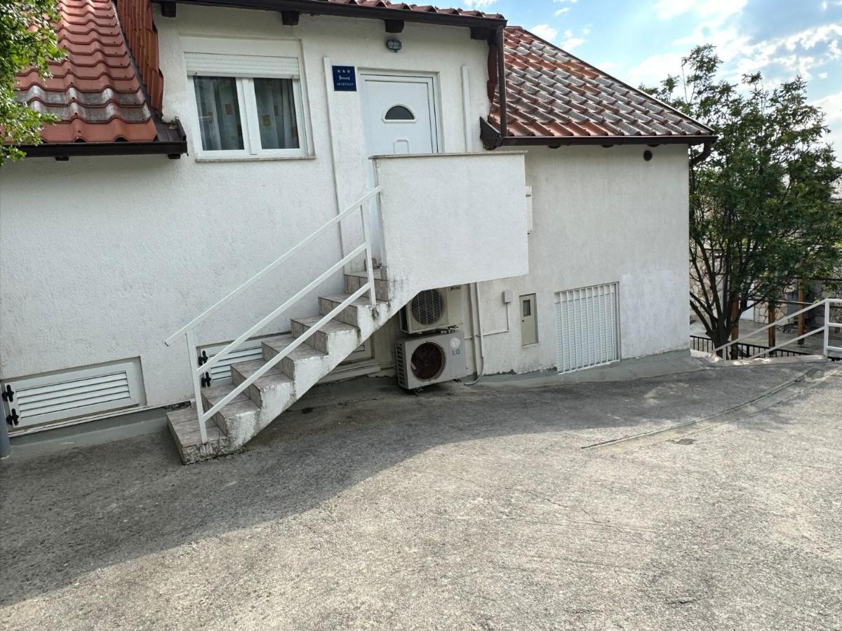 Apartmani كارلوباغ المظهر الخارجي الصورة